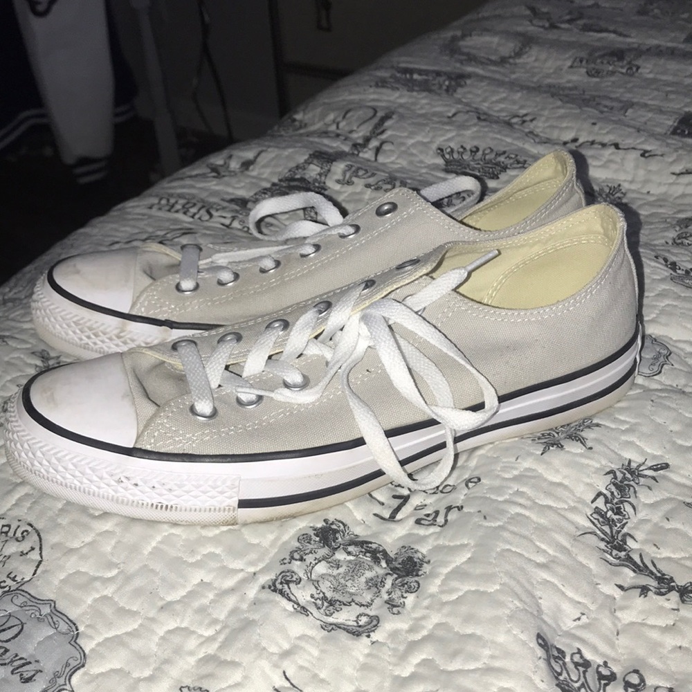 Converse Chuck Taylor All Star Gray Low-Tops!!!